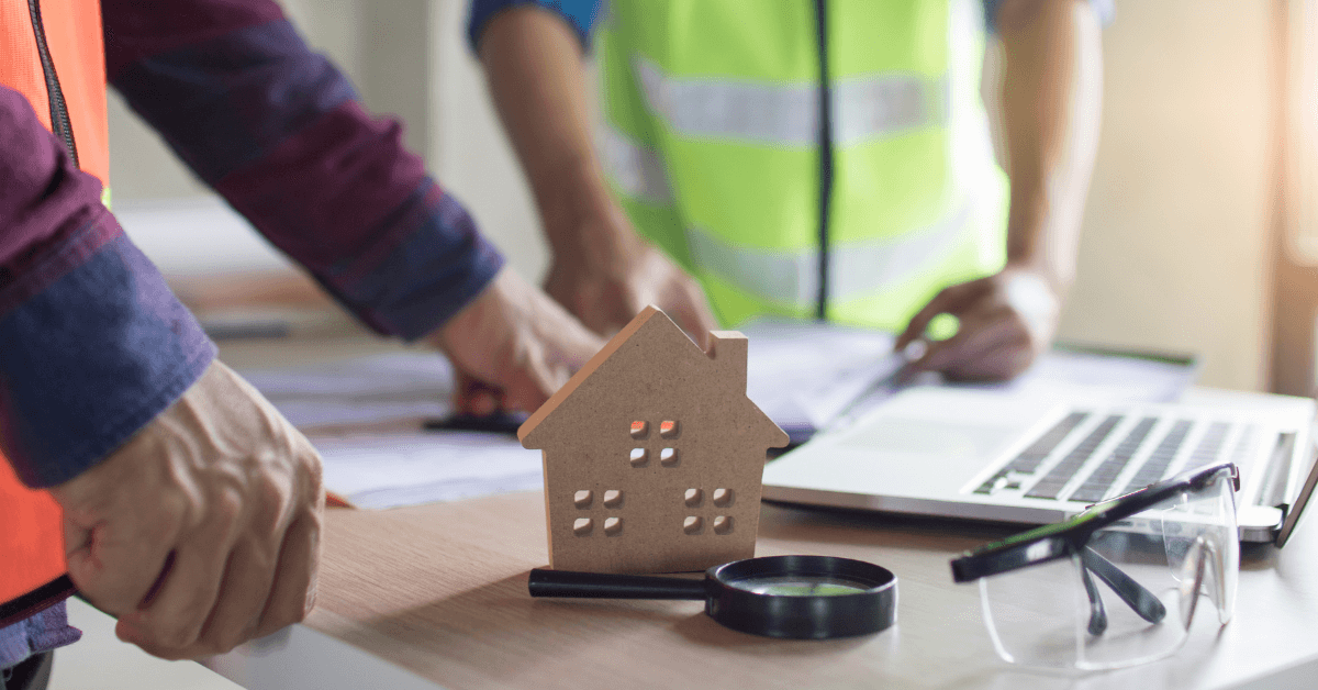 Broken Arrow roofing contractors offering free residential roof estimates Tulsa